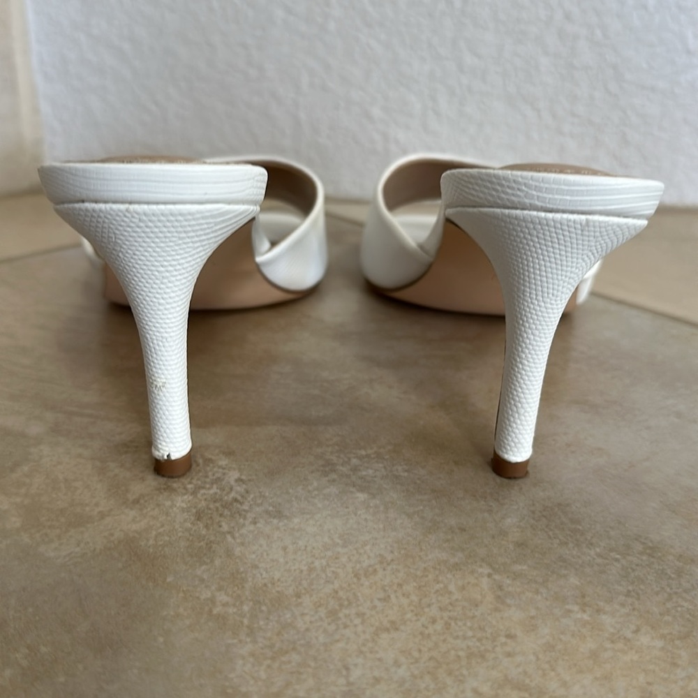 Cushionaire Evie One Band Dress Heel White 6.5M - Picture 6 of 8
